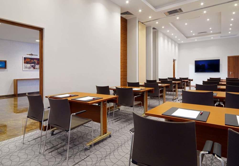 Minsk Marriott Hotel Kültér fotó